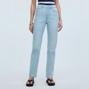 Madewell EUC The '90s Straight Jean
$128.00

COLORWard Wash